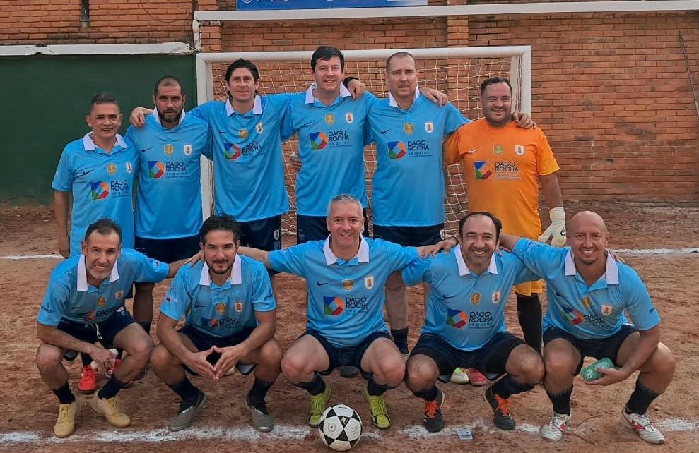 club kit photo