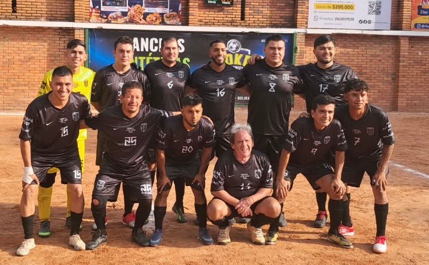 club kit photo